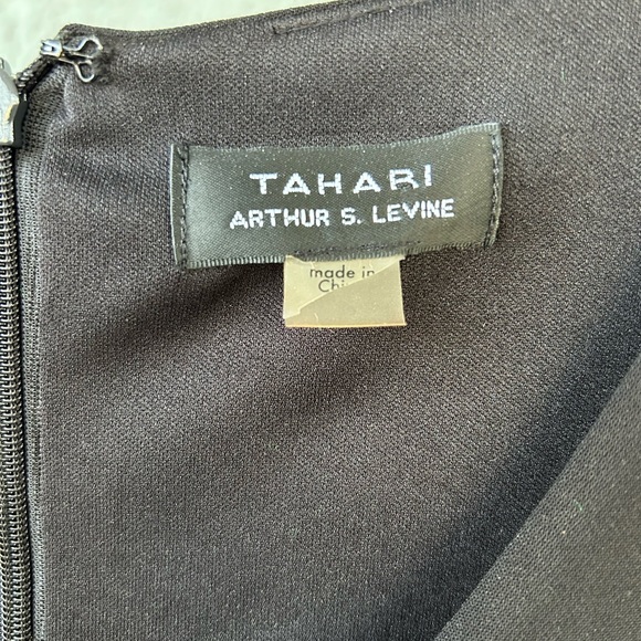 Tahari Black Lace Bell Sleeve Sheath Dress Size 16 Above Knee Cocktail Evening - Picture 6 of 8